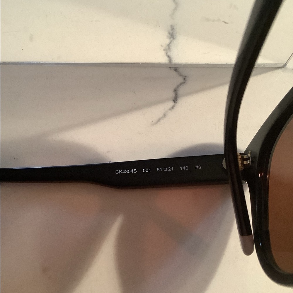 NWOT Calvin Klein women’s sunglasses - Picture 5 of 5